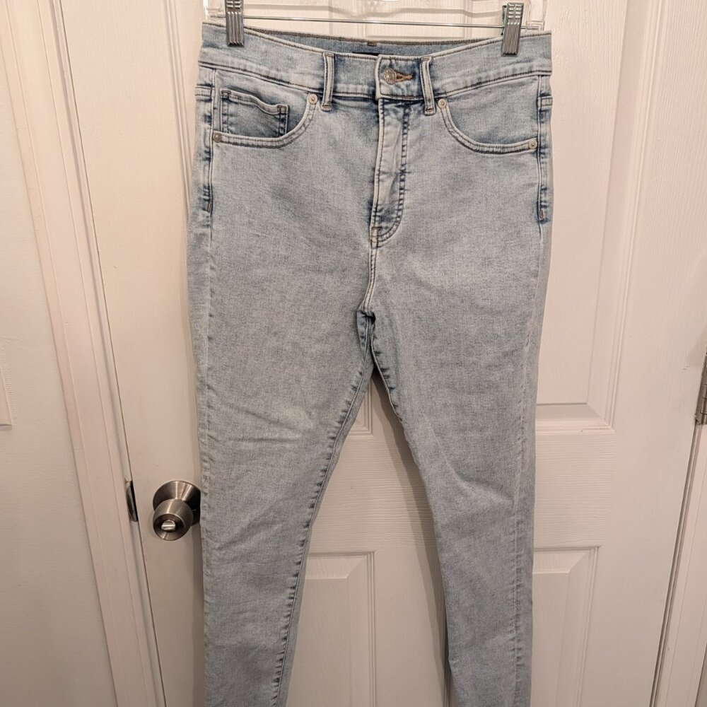 Express Stretch Skinny Jeans